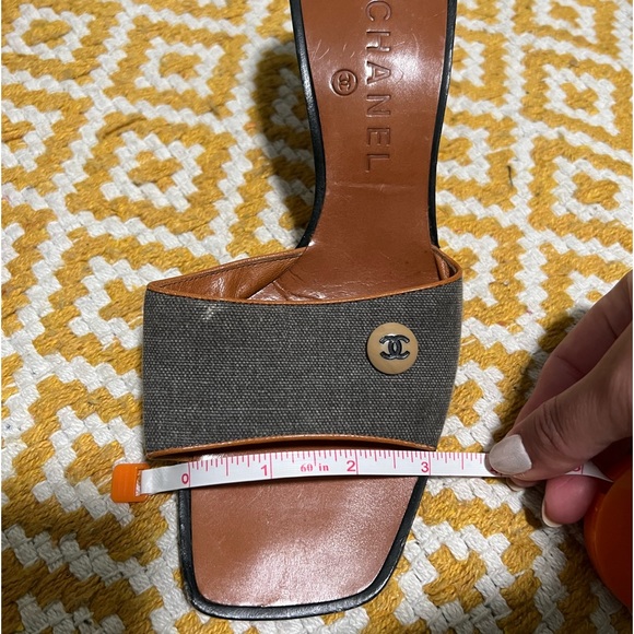 CHANEL Heels Size 8 - Picture 13 of 14